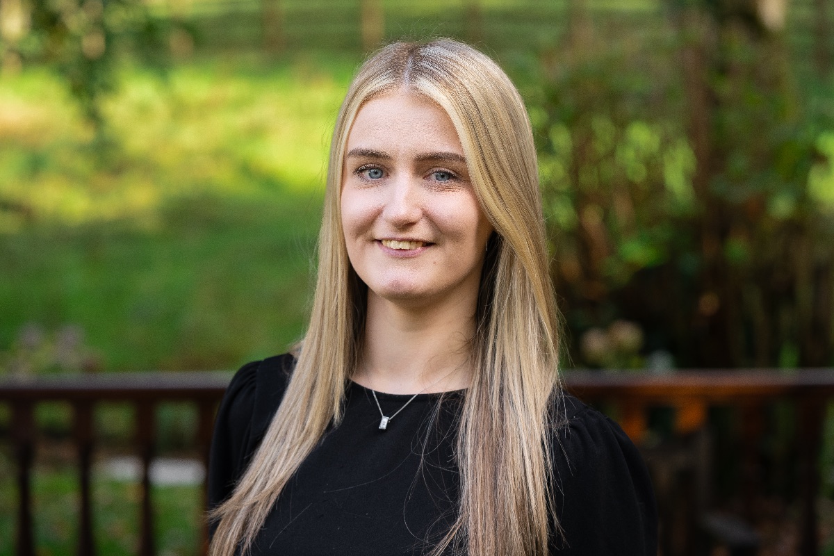 Image of Wedding Coordinator Sarah