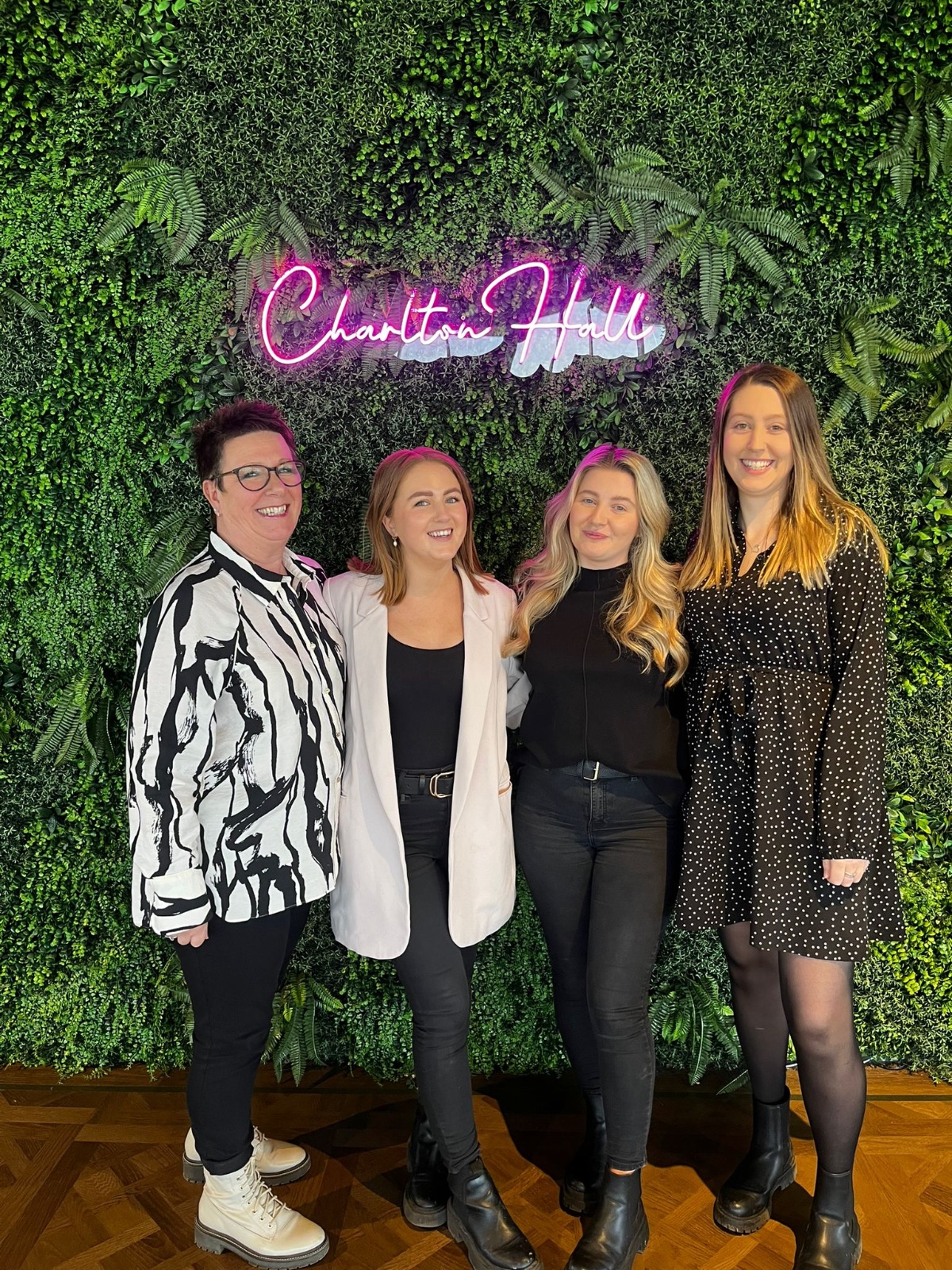 Image of Wedding Coordinator Jess, Roma, Jess, Charlotte