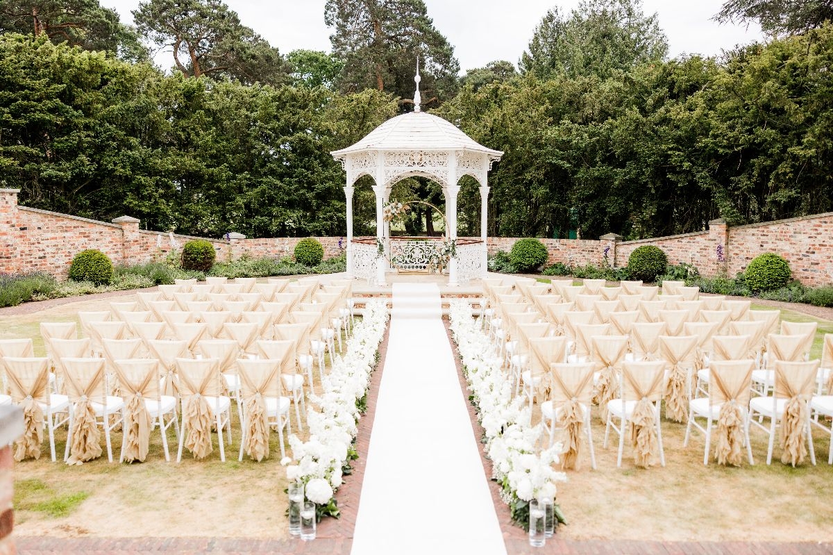 Gallery Item 1 for Aldwark Manor Estate