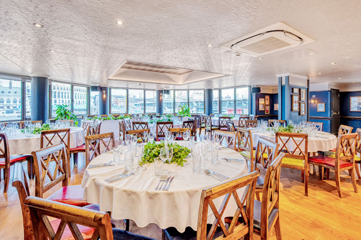 Gallery Item 1 for Doggetts Coat and Badge