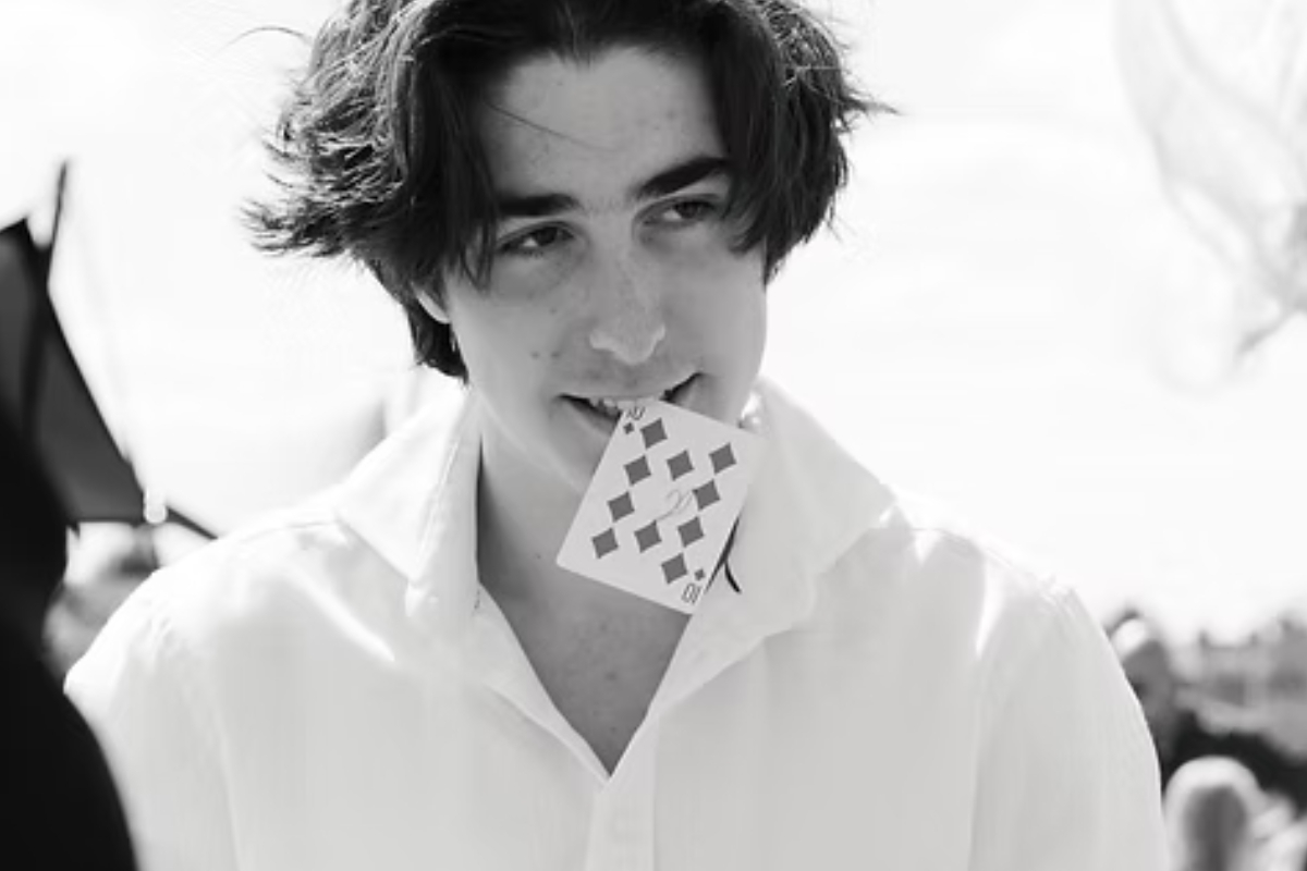 Gallery Item 1 for Alex Christou Magic