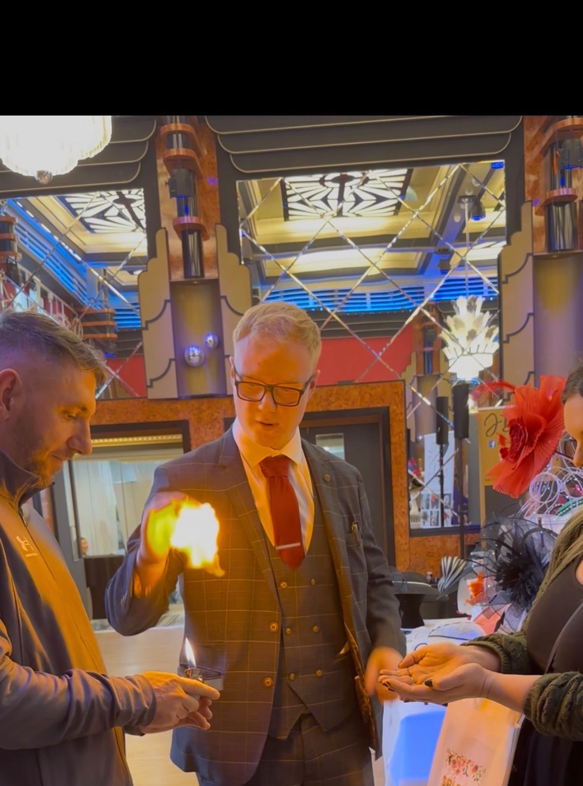 Gallery Item 3 for Lewis Pawley Close Up Magician